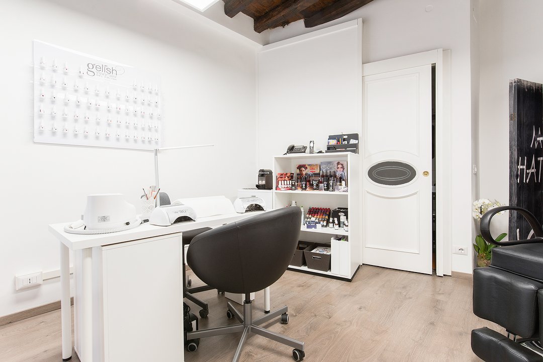 KT Nails & Beauty, Campo dei Fiori, Roma