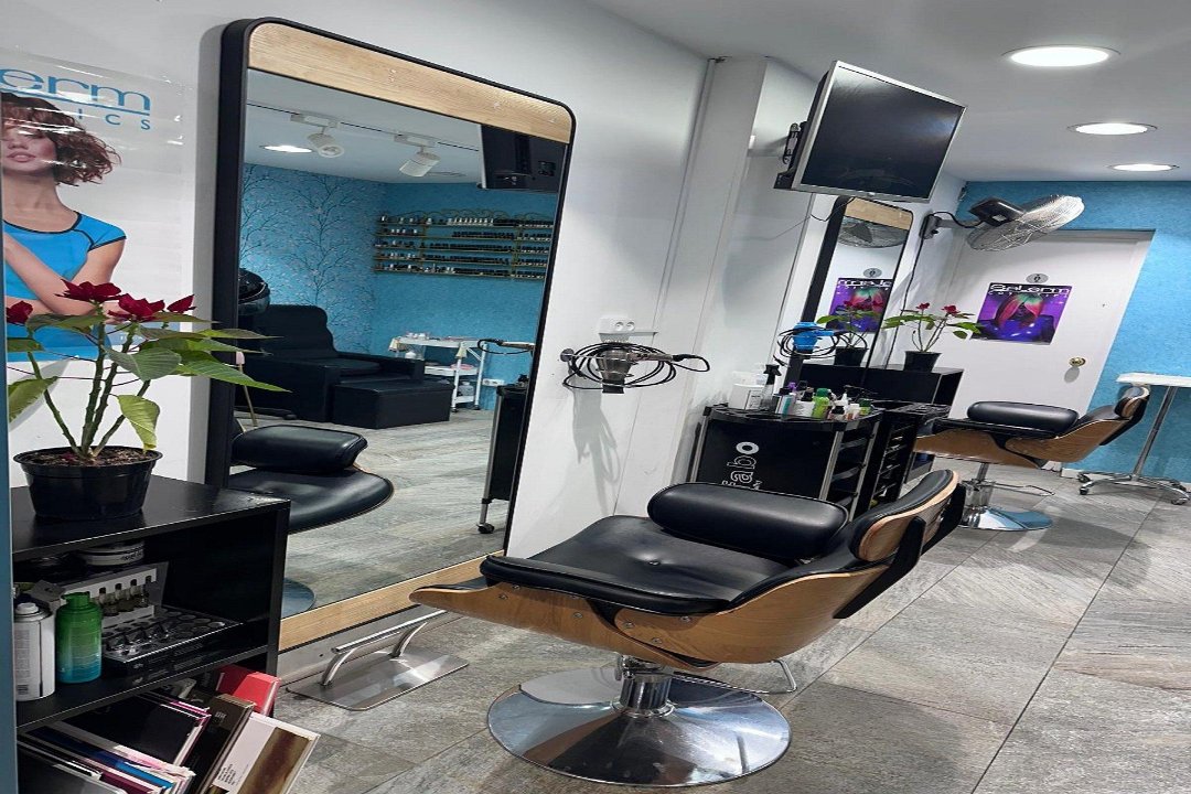 Saira Hair & Cosmetics, Granollers, Provincia de Barcelona