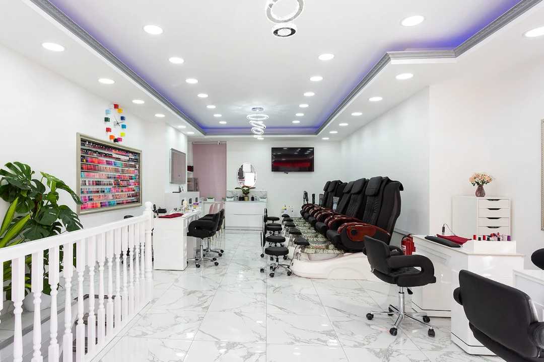 Haus of Colours, Oval, London