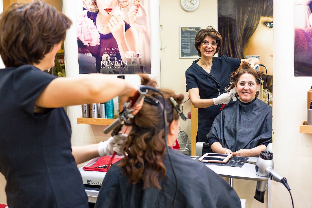 Hairdressers And Hair Salons Near Longsight Manchester Treatwell