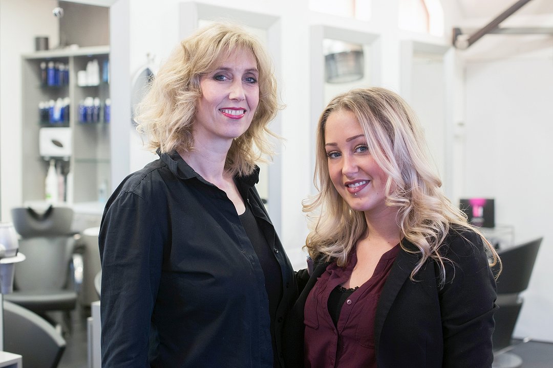 Enfin Haarmode, Dorpsstraat, Zoetermeer