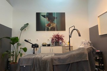 Studio 41 Nails & Beauty