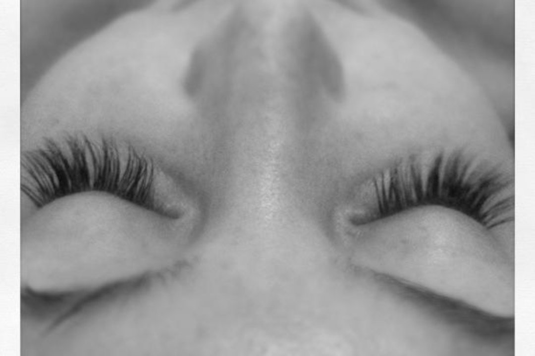 Bespoke Eyelashes, Clapham Junction, London