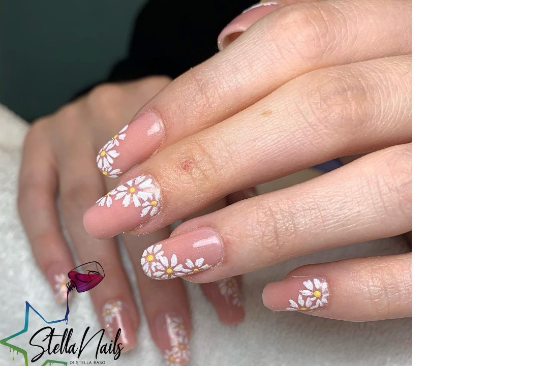 Stella Nails di Stella Raso, Caronno Pertusella, Lombardia