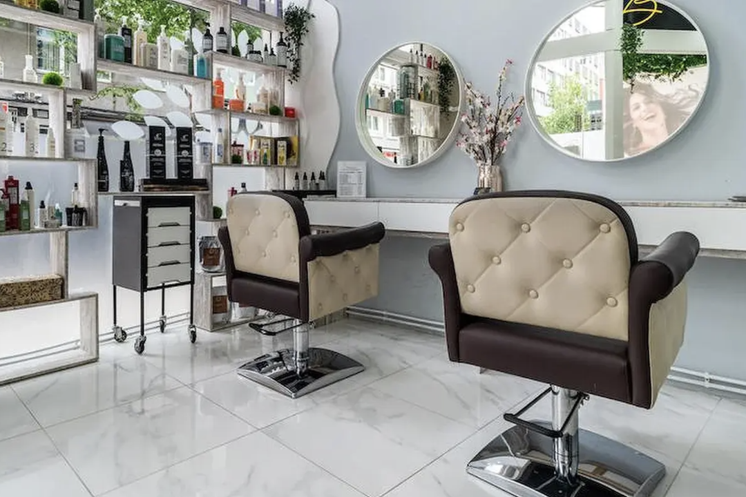 Bela Brasil Peluquería & Nail, Agra do Orzán, A Coruña