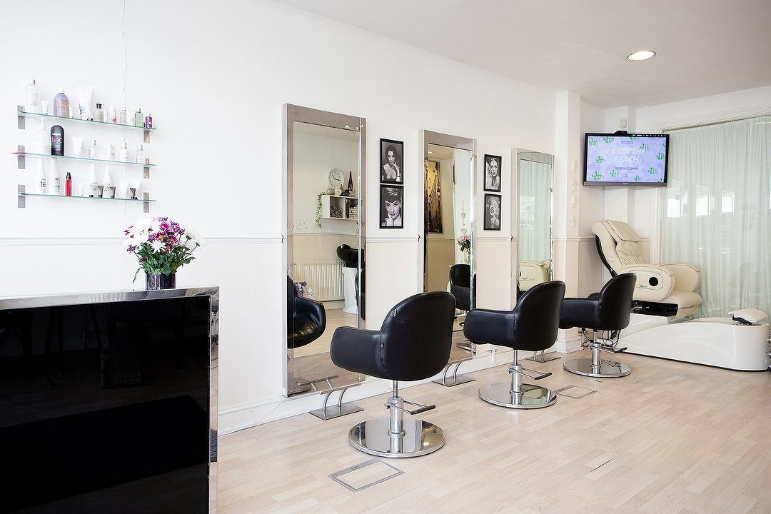 Sumera's Hair & Beauty Unisex Salon, Chadwell Heath, London