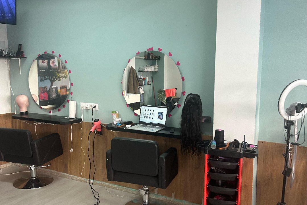 Trenzas Mady, Villaverde, Madrid