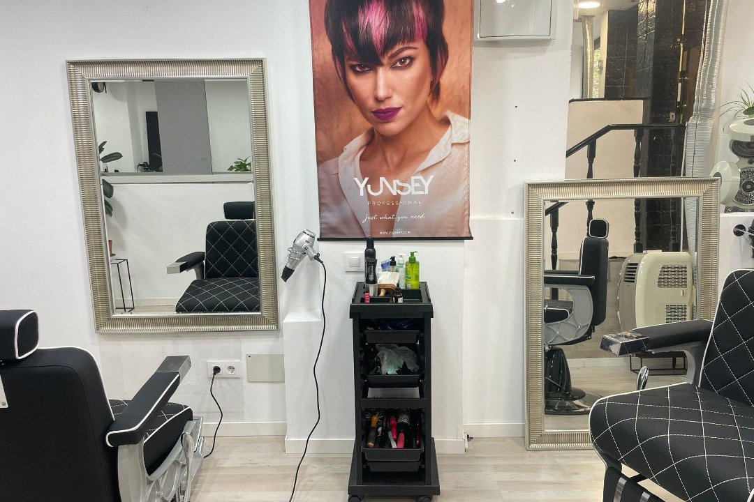 Hugo Espinosa Peluquería, Manzanares, Madrid