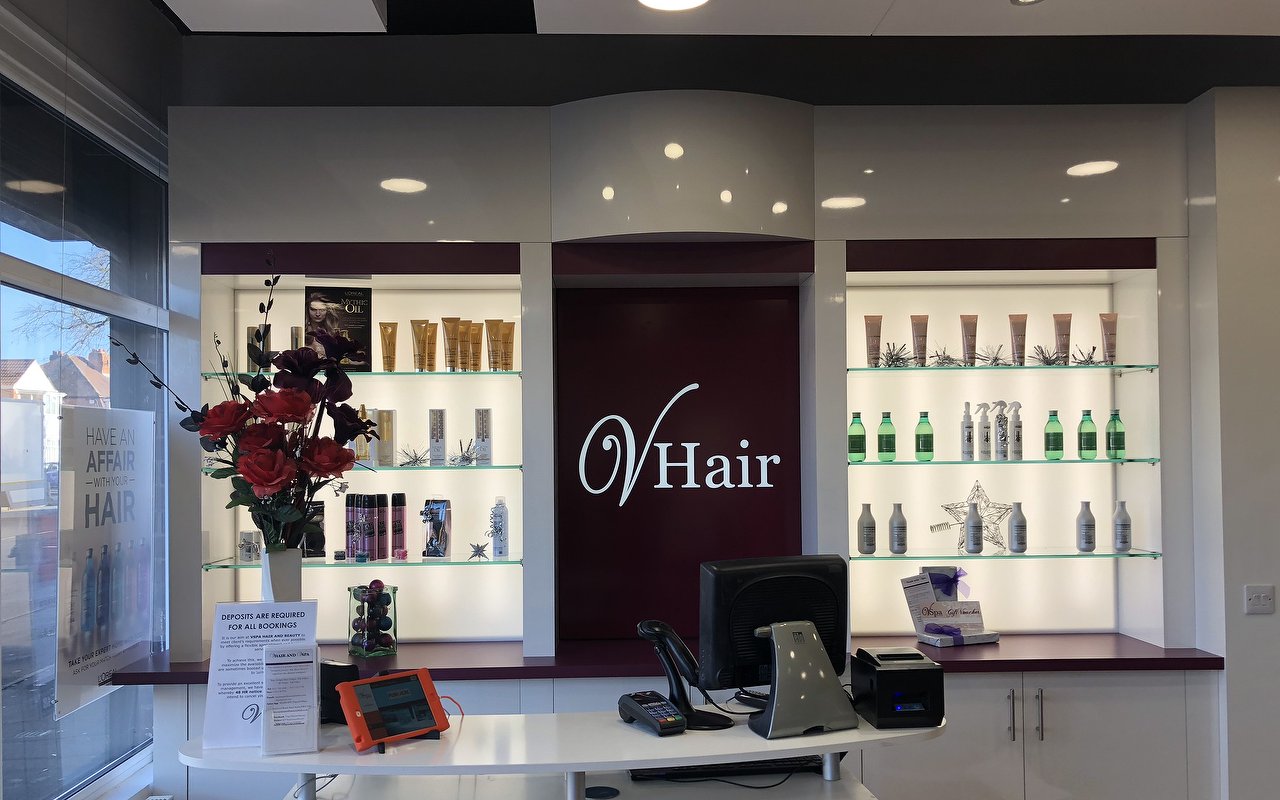 Hairdressers and Hair Salons near Birmingham Airport, Birmingham