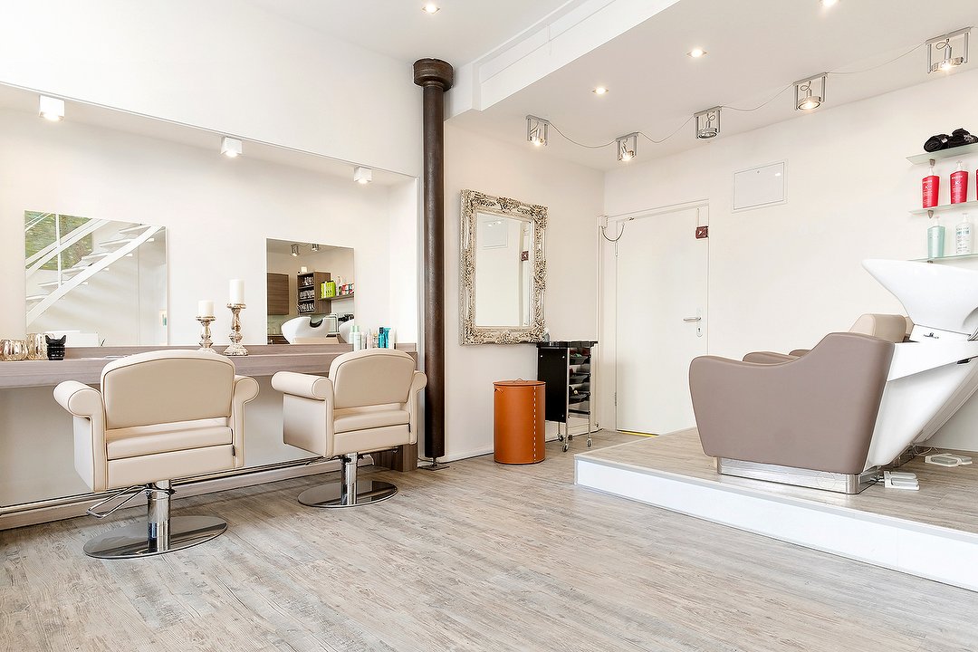 Friseure Und Friseursalons In Theresienstrasse Munchen Treatwell