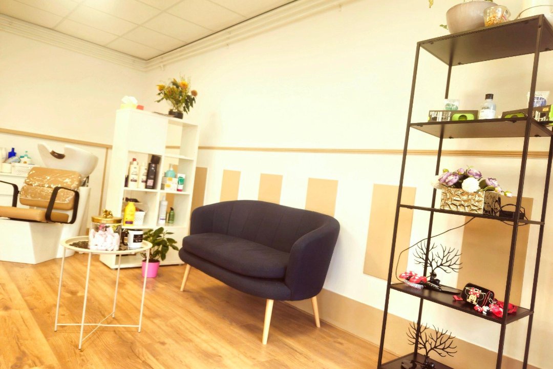 Haar Couture by Viktoria, Doesburg, Gelderland