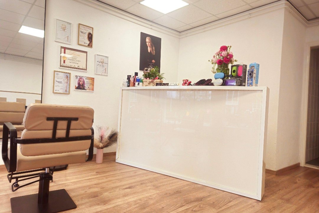 Haar Couture by Viktoria, Doesburg, Gelderland