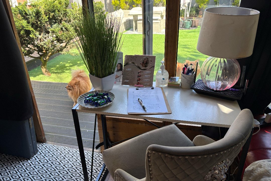 ......, Weybridge, Surrey