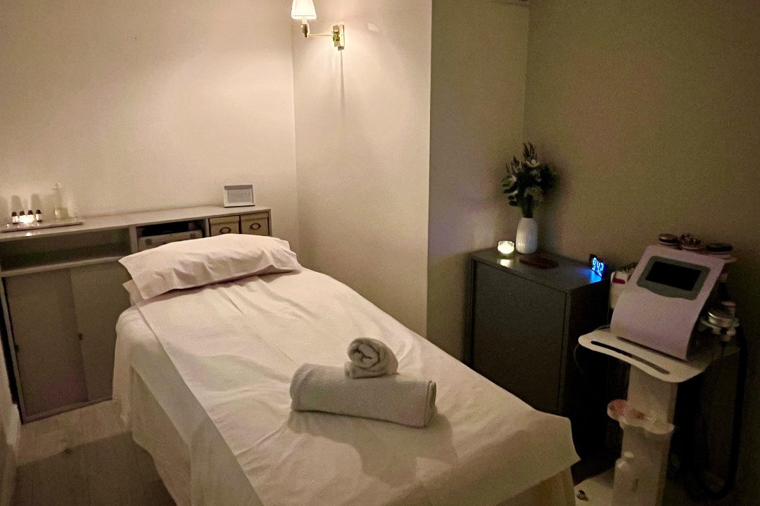 Ornella Abbondanzieri - Physiotherapist - Massage Therapist, South William Street, Dublin