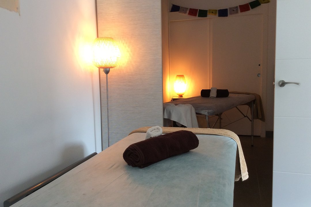 Sonia Franco Terapia Manual. Quiromasaje, osteopatía y ayurveda ( antiguo espai alQimistas), El Putxet i el Farró, Barcelona