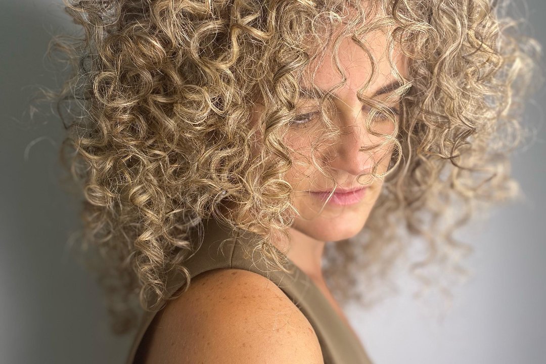 Lé Blond by Lucia Soto, Monte Dorado, Málaga