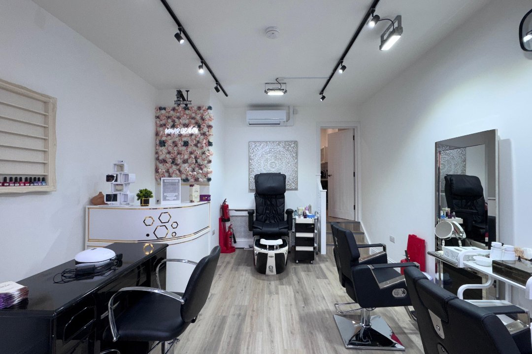 Nmar Beauty Salon, Rushden, Northamptonshire