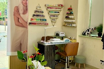 Aura Beauty & Spa