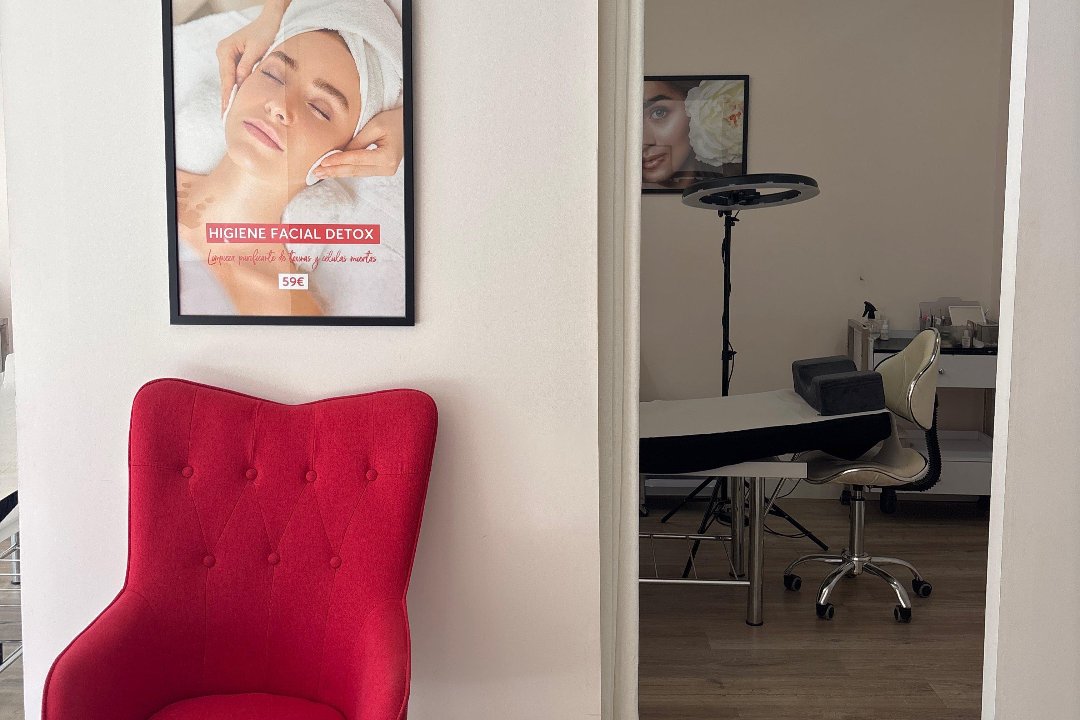Lashes & Beauty Badalona, Dalt la Vila, Badalona