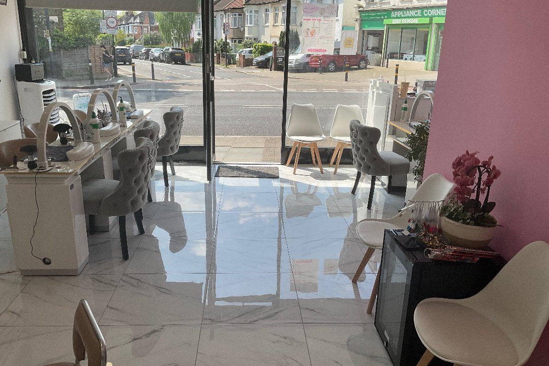 Le Nails & Spa, Crofton Park, London