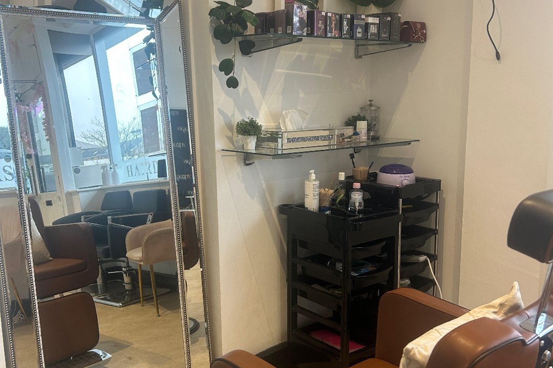 Zoya Beauty Zone, Wilmington, Kent