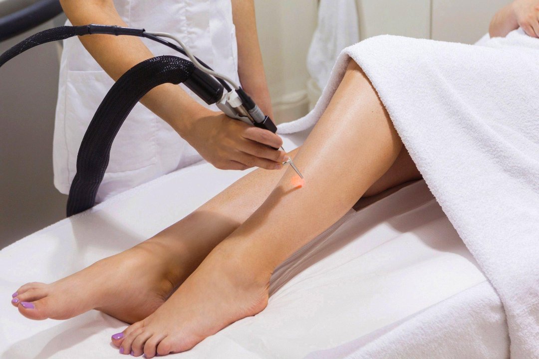 I'm Rosy Beauty Salon, Van der Hooplaan, Noord-Holland