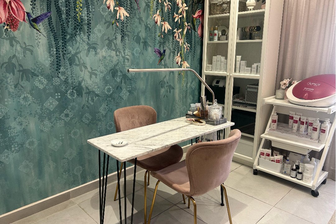 38 The Beauty Room, Arnos Park, London