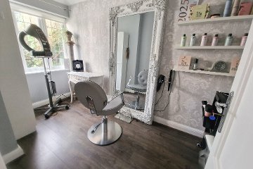 The Little Hair Room, Epsom