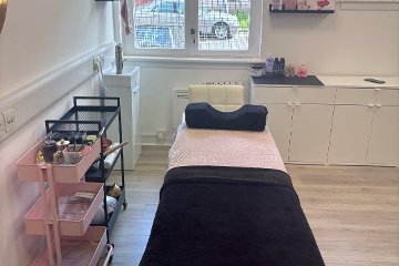 The Lash Lady Paisley