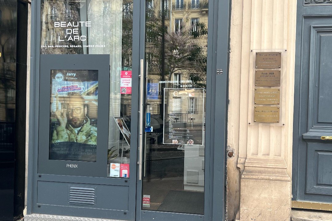 Rubens Coiffeur Paris, Avenue des Champs-Elysées, Paris