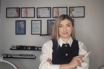 Adelina chez Art of beauty by Andreea