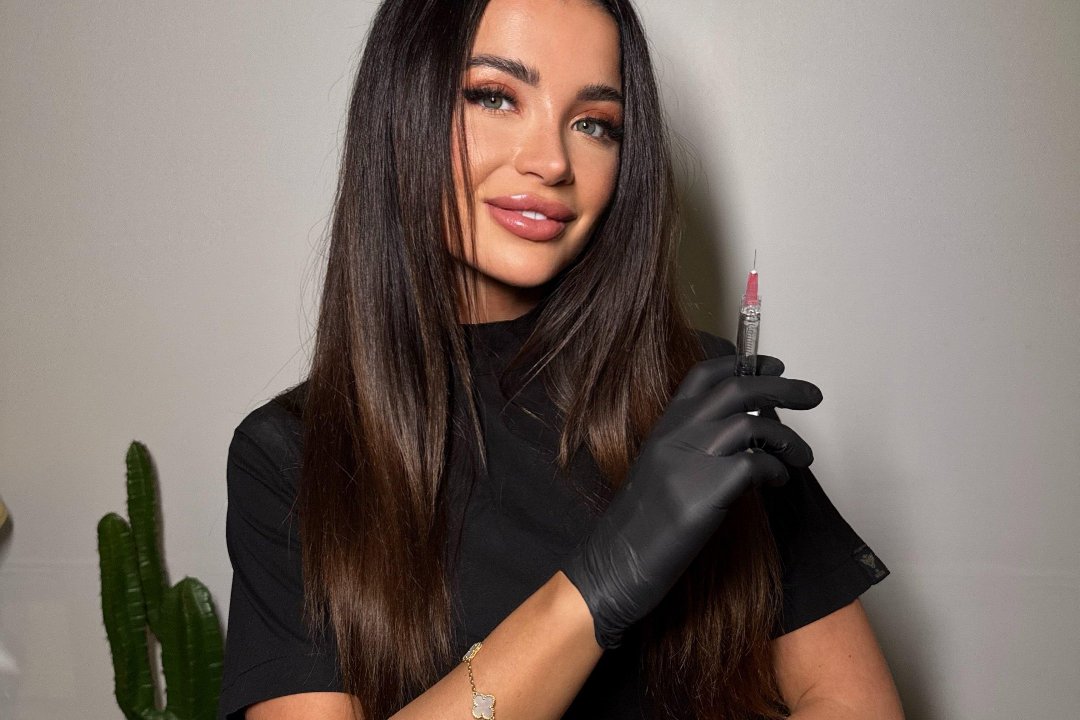 Alina Budonna Aesthetic Treatments, Victoria and Albert Museum, London
