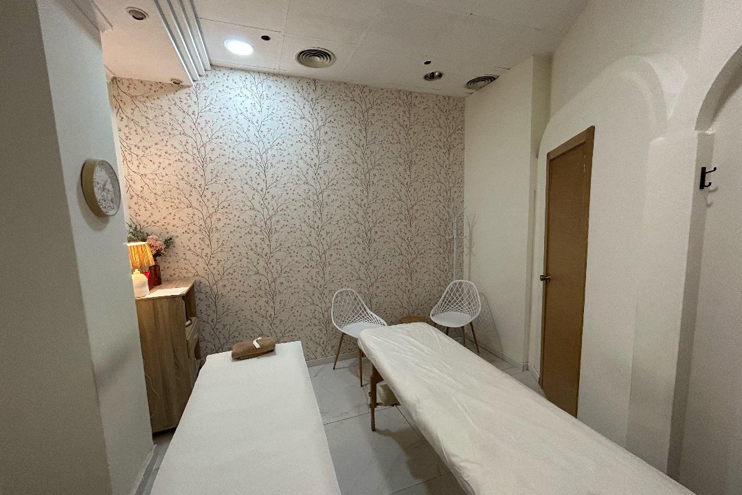 Sentir de Vida - Masajes y Belleza, La Petxina, Valencia