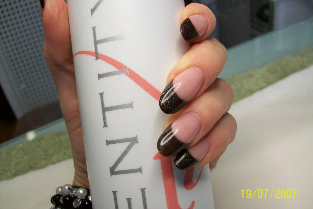 The Nail Station, Victoria, London