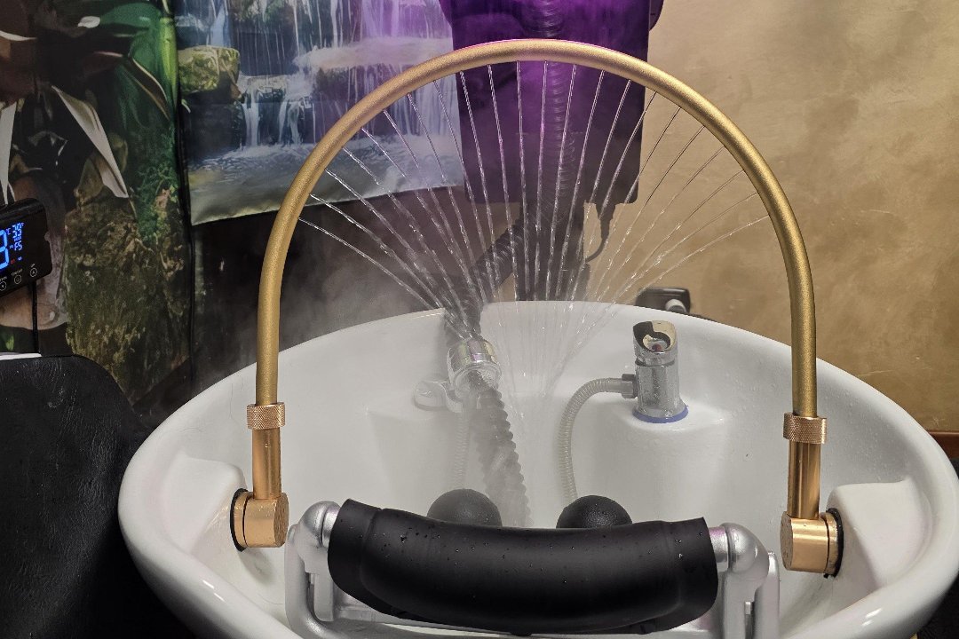 Imma Leo Parrucchieri - Japanese Head SPA, Botrugno, Puglia