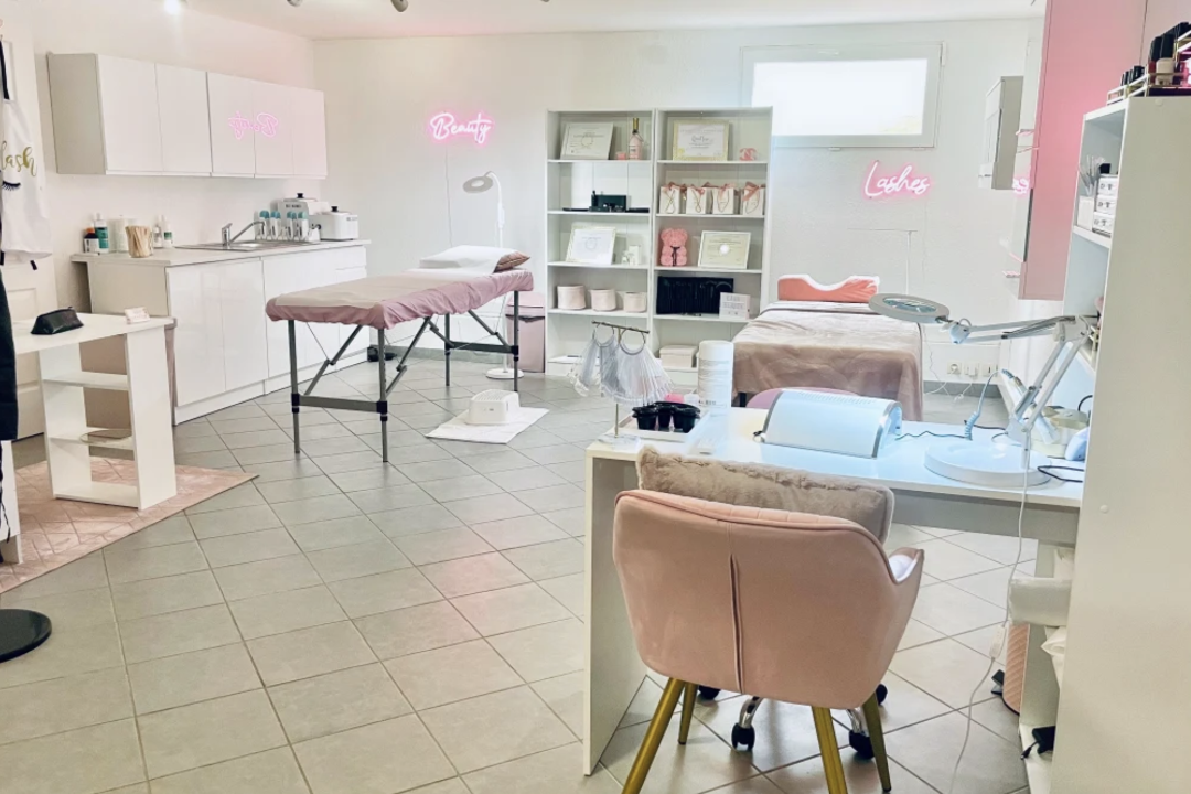 Lisa beauty, Saint-Genis-Laval, Métropole de Lyon