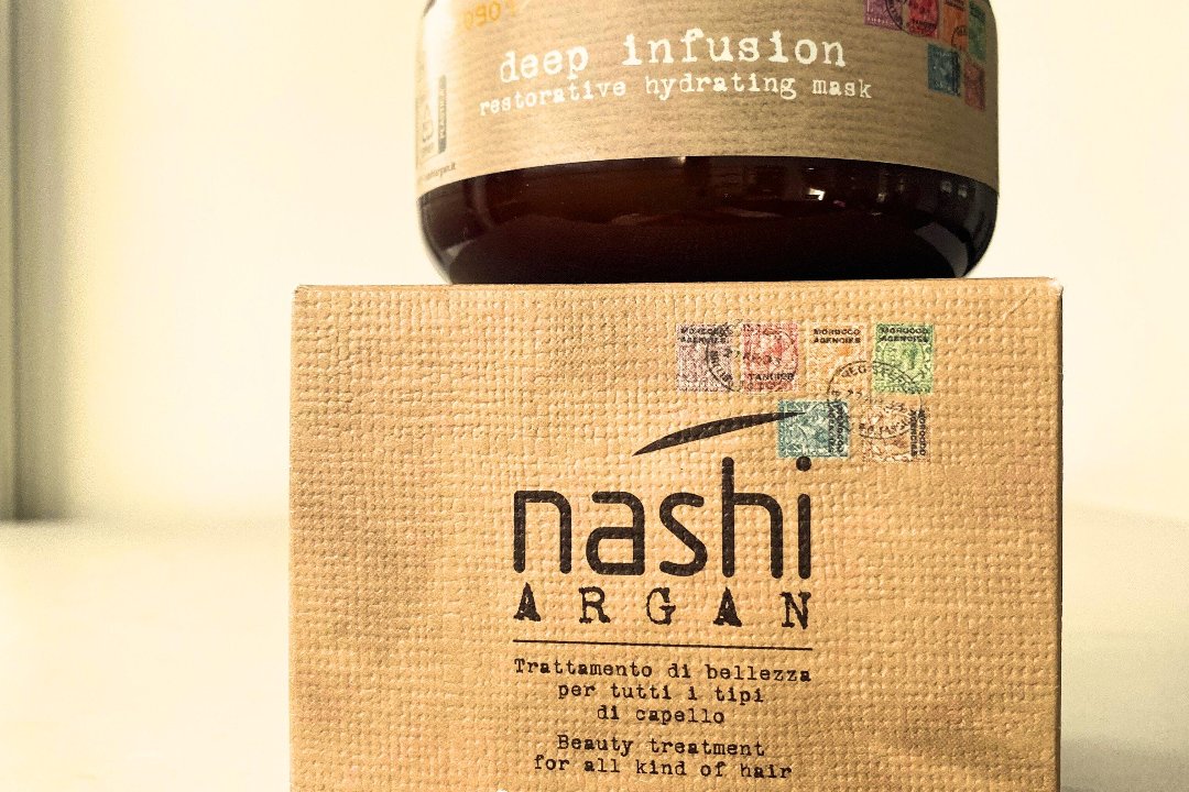 Olga - Plaukų grožio industrija, Lukiškiu aikšte, Vilnius