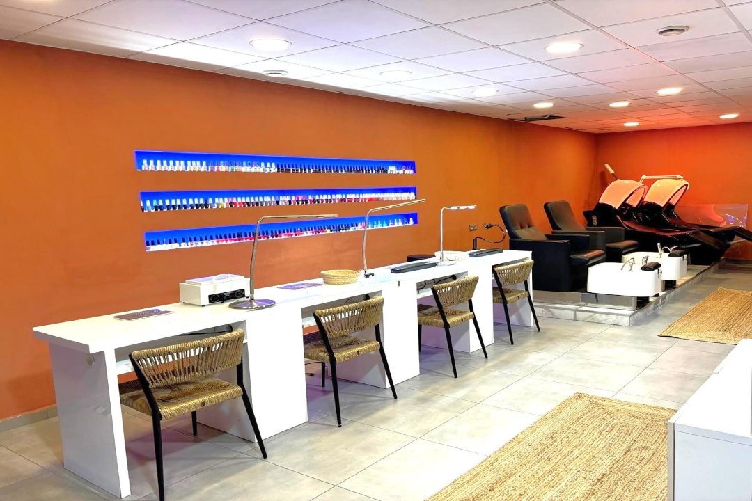 Majorelle beauté by Sid., Pantin, Seine-Saint-Denis