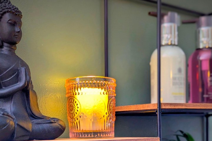The Beauty Biome - Massage Alwoodley  - Photo de galerie - OneBooking