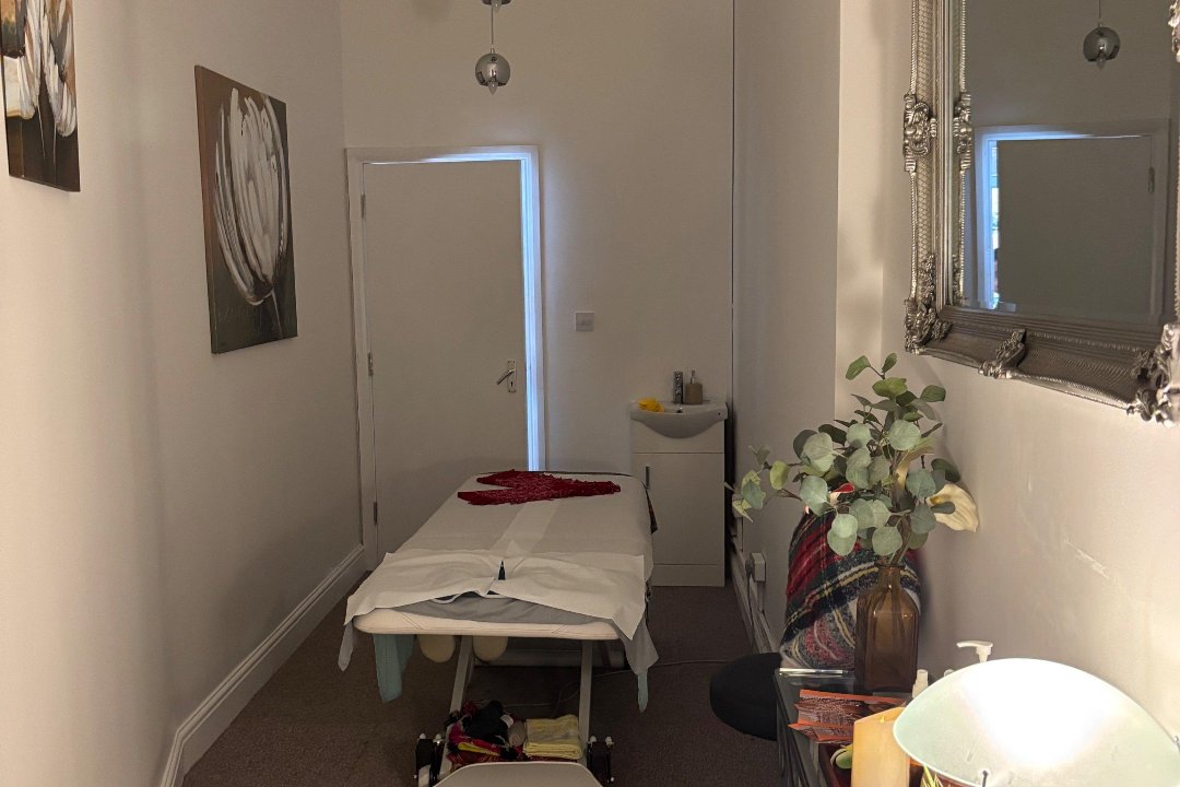 Leky Thai Massage & Spa, Waterlow Park, London