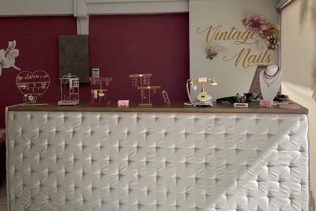 Vintage Nails, Ano Liosia, Αττική