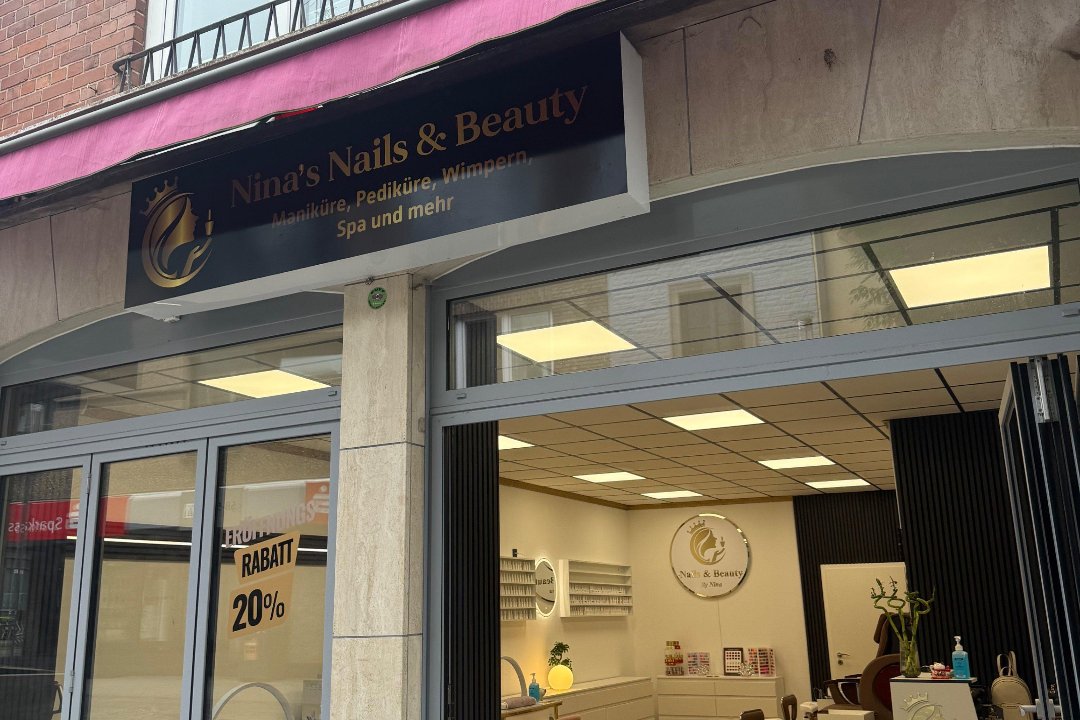Nina Nails & Lashes, Innenstadt, Aachen