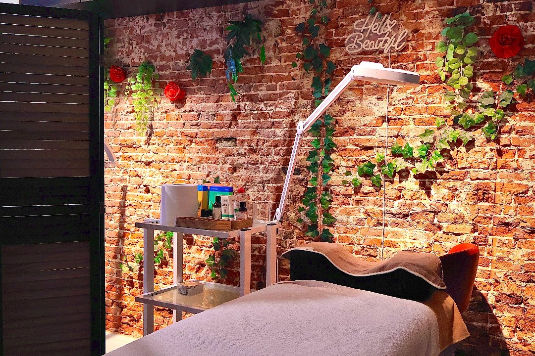 L’Oriental Nails - Lashes - Brows , Rokin, Amsterdam
