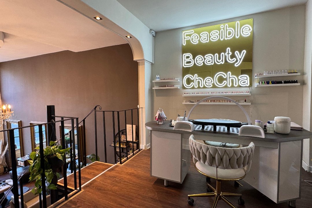 Feasible beauty Checha, Spaarndammerstraat, Amsterdam