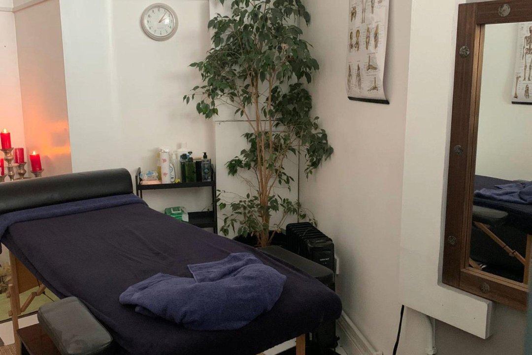 Easy Living Massage Therapy, Streatham Park, London