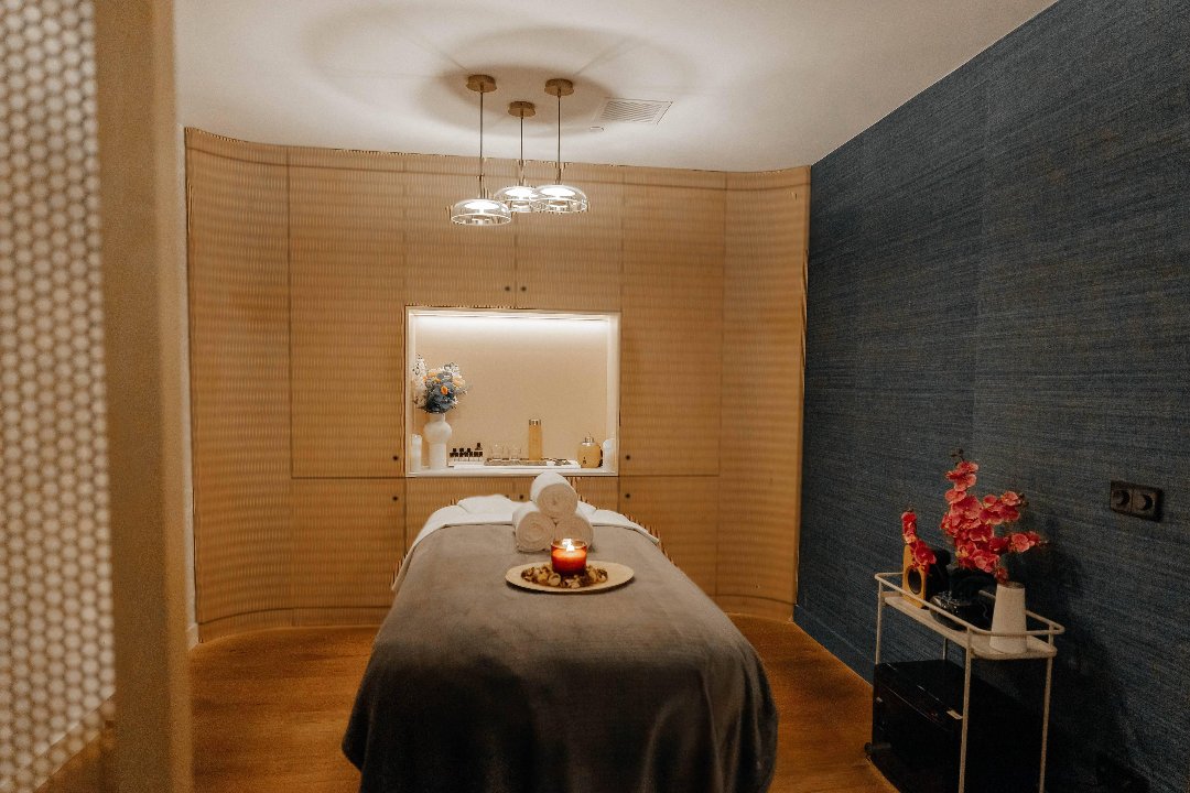 Essence Spa Sarphatistraat, Amsterdam-Centrum, Amsterdam
