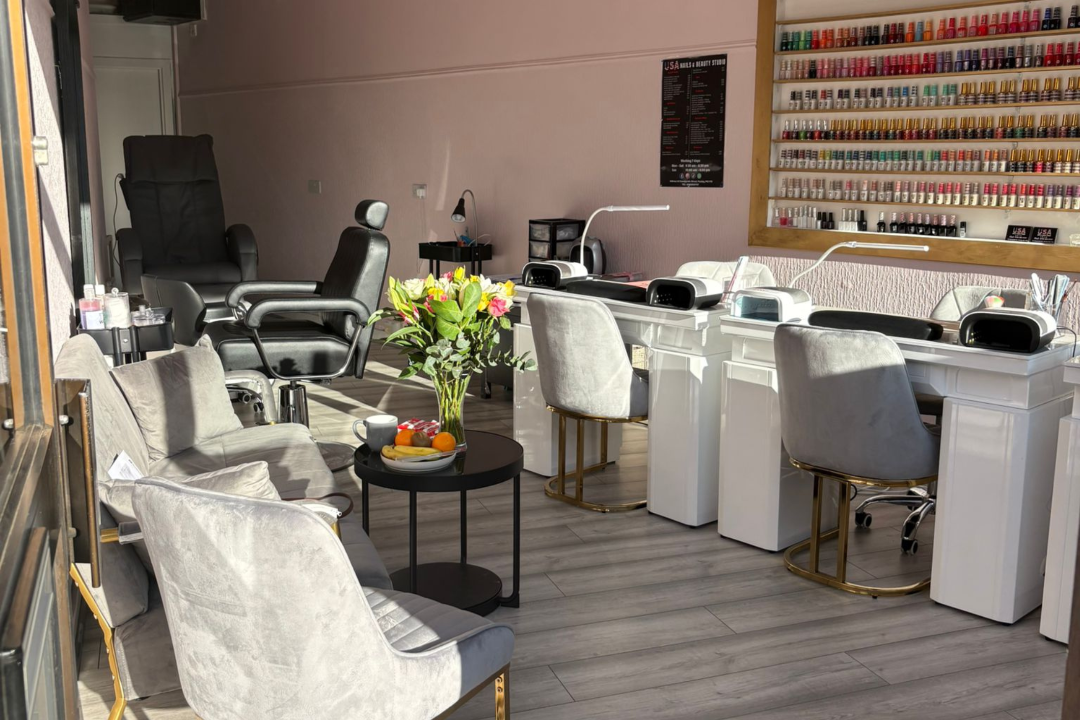 USA Nails & Beauty Studio Causeyside St, Paisley, Glasgow Area