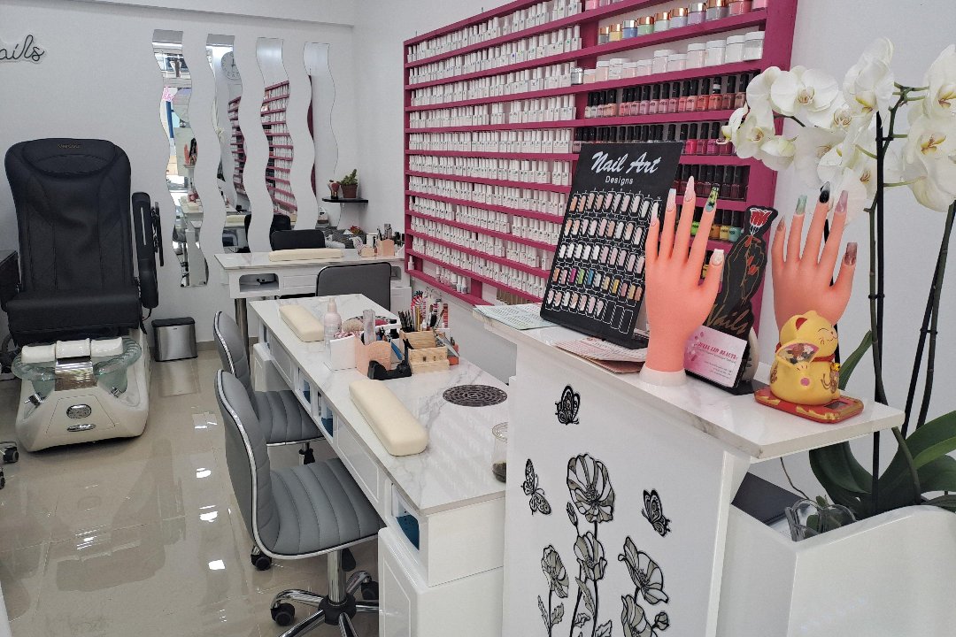 Julia Léo Beauté - Paris 11 ème, Av. Ledru Rollin, Paris