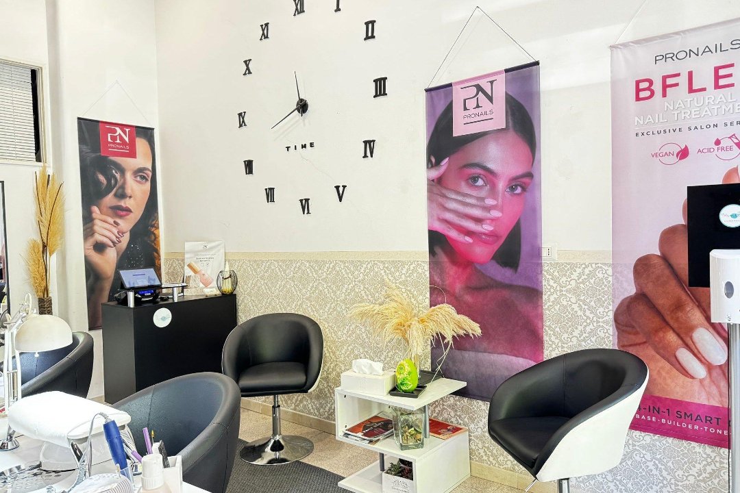 Roxana Boroaca Nails, Della Vittoria, Roma