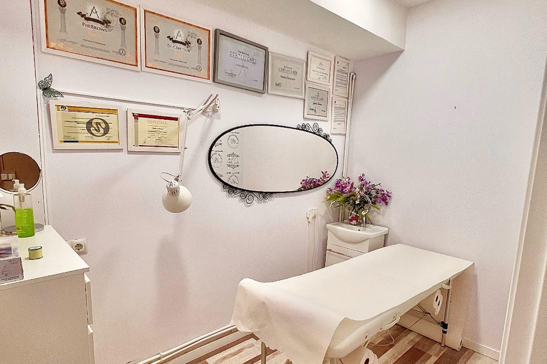 LISBOA UÑAS Y MICROBLADING ALCORCÓN, Alcorcón, Comunidad de Madrid